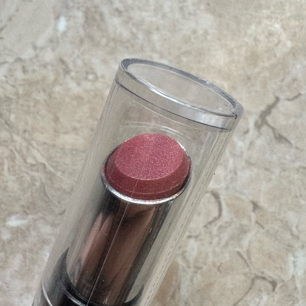 Jet Set Destination Lip Balm Lipstick Lip Color Manhattan Crimson Red Shimmer